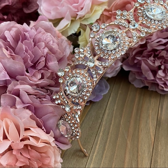 Stunning Greek Goddess Crystal Bridal Tiara Crown - Picture 14 of 16